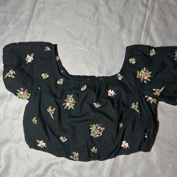 American Eagle Outfitters Tops - American‎ Eagle Womens Crop Top Peasant Black Floral Boho Large crochet festival